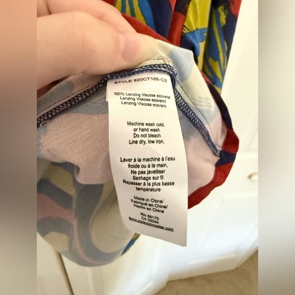 Anthropologie Corey Lynn Calter Rhea Blouse Bold Colorful Leaf Top Size XS - Picture 6 of 7